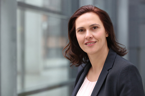 Foto_AK M-V Geschäftsführerin Katrin Patynowski_Foto_Silke Winkler_mail.jpg Foto_AK M-V Geschäftsführerin Katrin Patynowski_Foto_Silke Winkler_mail.jpg