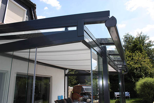 Bildquelle_SUNFLEX Aluminumsysteme GmbH_Terrassendach und Schiebe-System_300.jpg