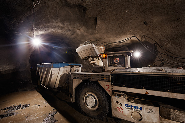 ghhmka20belowgroundload.jpg ghhmka20belowgroundload.jpg