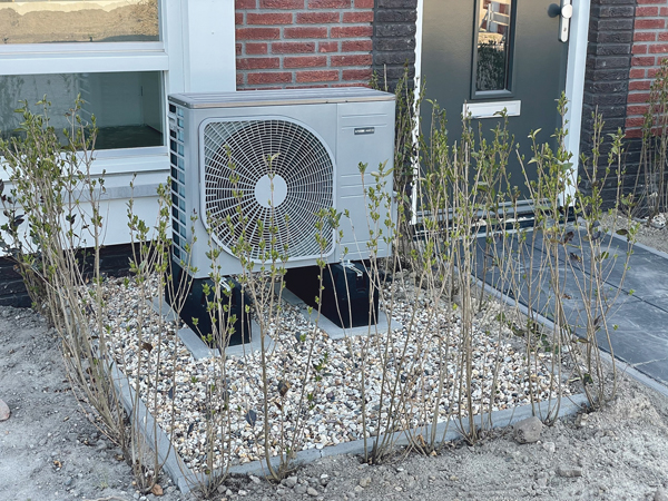 heat-pump-gdd8bfde35_1920.jpg heat-pump-gdd8bfde35_1920.jpg