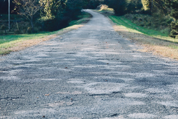 pot-hole-road-6785090_1280.jpg