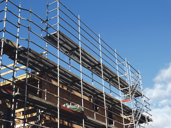 scaffolding-595607_1280.jpg