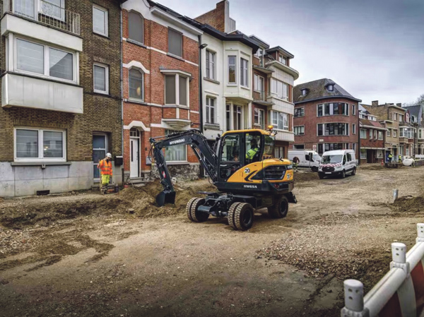 Midibagger auf Baustelle