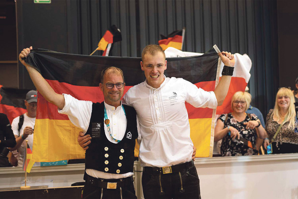 Deutschlandflagge Personen Euroskills Europameisterschaft