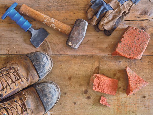 Schuhe Werkzeug Hammer Spachtel Handschuh