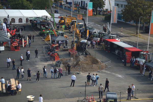 Innovation Days bei Kurt König Baumaschinen GmbH Hausmessen Messen und Veranstaltungen Baumaschinen Baumaschinenhandel und Vermietung die Innovation days in einbeck Waren fuer da