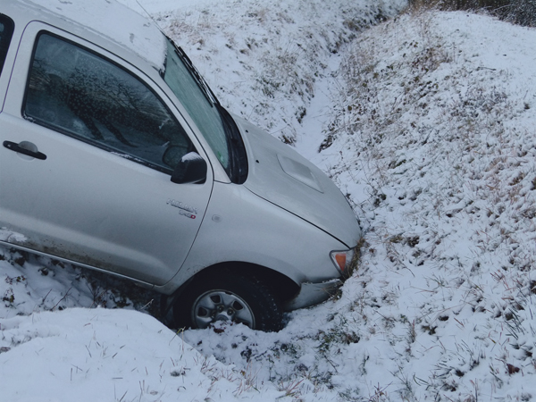 Auto Unfall Schnee Verkehrsunfall