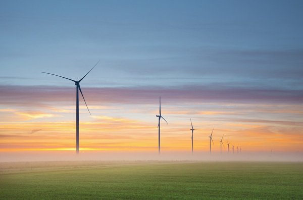 Windenergie Windkraftanlage Wiese Himmel 