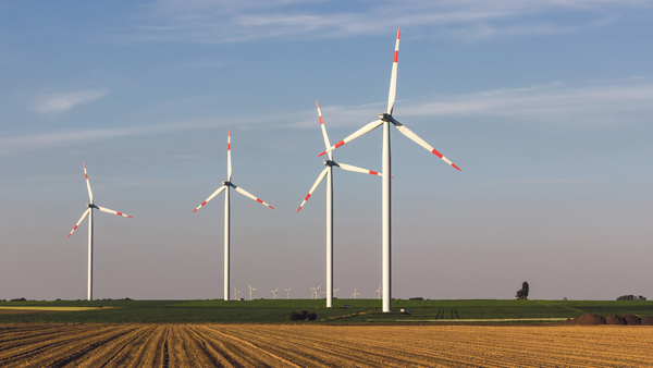 Windenergie Windkraftanlage Wiese Himmel Feld