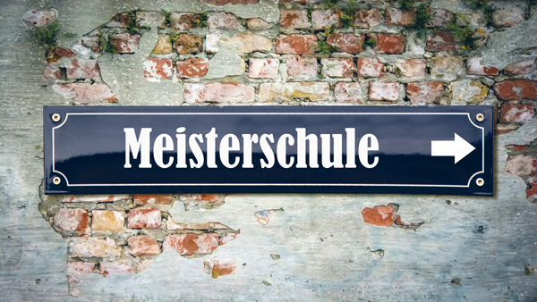 Meisterausbildung Schild Meisterschule Mauer Mauerwerk Ziegel