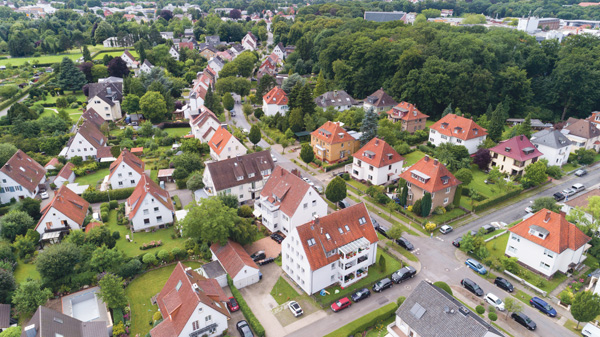 Ländliches Gebiet Bäume Grün Dorf 