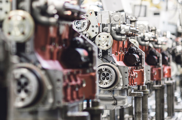 DEUTZ Effizienzsteigerung in der Motorenproduktion Maschinen Motoren Produktionen