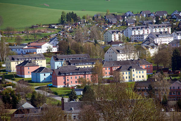 17-04 Wohnanlage Raschau_k.jpg 17-04 Wohnanlage Raschau_k.jpg