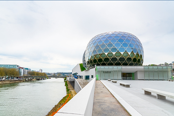 8_La Seine Musicale_Blick auf die Glaskuppel.jpg 8_La Seine Musicale_Blick auf die Glaskuppel.jpg