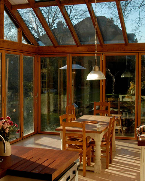 Quelle SUNFLEX Aluminiumsysteme GmbH_RegelmäÃige Wintergartenwartung fördert Langlebigkeit der Elemente.jpg Quelle SUNFLEX Aluminiumsysteme GmbH_RegelmäÃige Wintergartenwartung fördert Langlebigkeit der Elemente.jpg