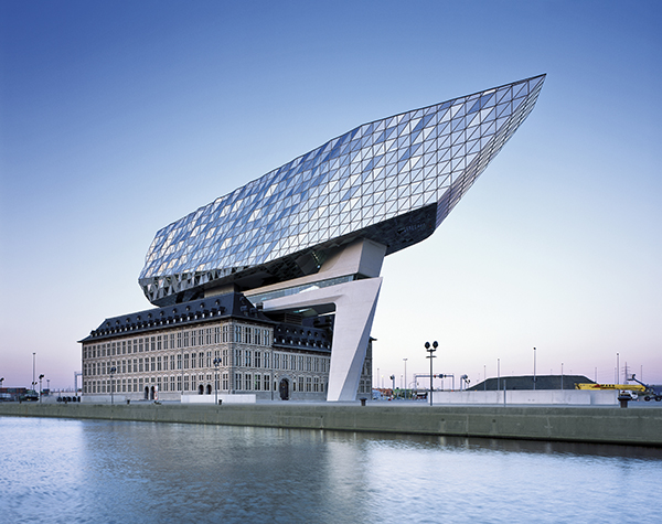 Bild_2_ZHA_Port-House_HeleneBinet_01.jpg Bild_2_ZHA_Port-House_HeleneBinet_01.jpg