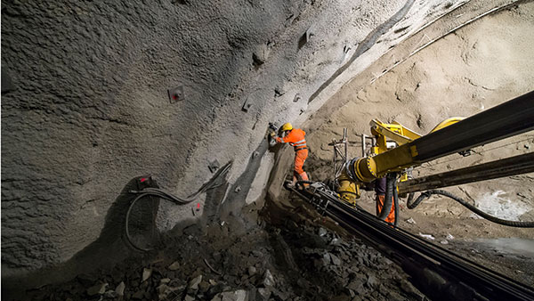 fischer-Brenner-Basistunnel-Bild-3.jpg fischer-Brenner-Basistunnel-Bild-3.jpg