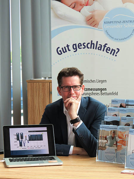 Schlafkampagne_Markus-Kamps-Portrait.jpg Schlafkampagne_Markus-Kamps-Portrait.jpg