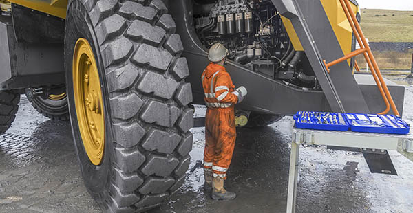 volvo-features-rigid-hauler-r100e-t2-ease-of-serviceability-built-ready-2324x1200.jpg volvo-features-rigid-hauler-r100e-t2-ease-of-serviceability-built-ready-2324x1200.jpg