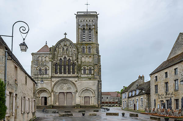 basilika_vezelay_01.JPG