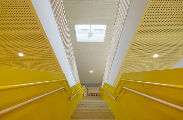 16-10 Treppenhaus.jpg 16-10 Treppenhaus.jpg