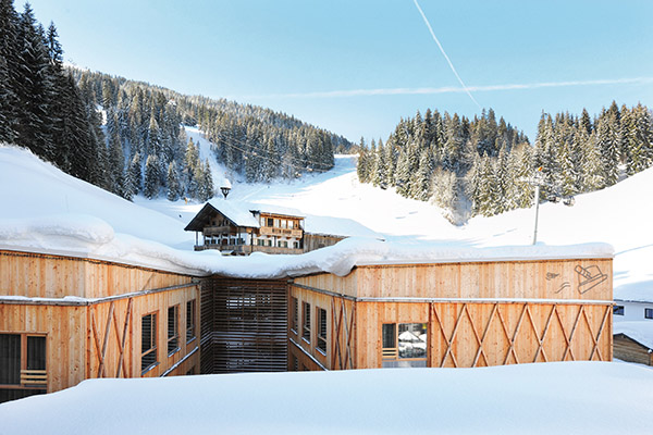RichardBrink_TirolLodge_02.jpg RichardBrink_TirolLodge_02.jpg