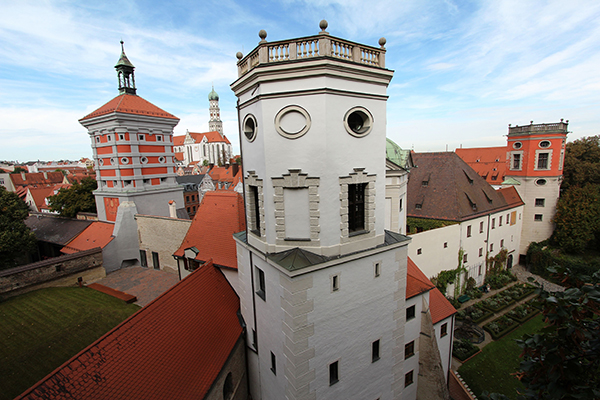 2012_09_wassertuerme_am_roten_tor_cregio_augsburg_tourismus_gmbh_reinhard_paland.jpg 2012_09_wassertuerme_am_roten_tor_cregio_augsburg_tourismus_gmbh_reinhard_paland.jpg