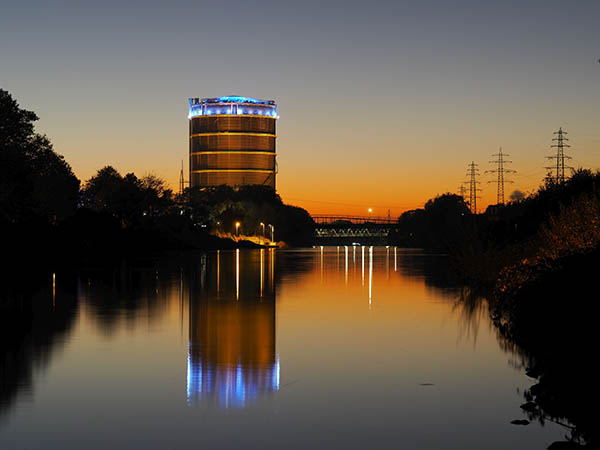 Gasometer Oberhausen © Thomas Machoczek_2.jpg Gasometer Oberhausen © Thomas Machoczek_2.jpg