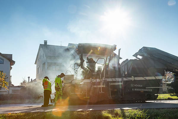 Voegele_08_01_19_Paving_Plus_069.jpg Voegele_08_01_19_Paving_Plus_069.jpg