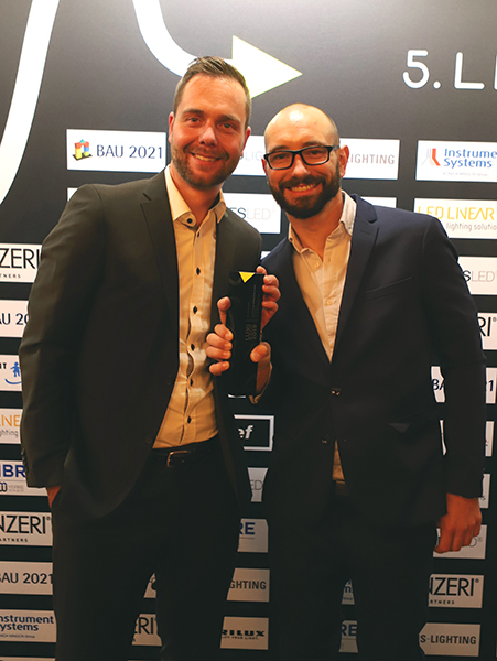 LUXI_Innovationspreis_StefanEigner_HTGroup(li)undChristophBaumann_guttenbergger lichttechnik_Bil.jpg LUXI_Innovationspreis_StefanEigner_HTGroup(li)undChristophBaumann_guttenbergger lichttechnik_Bil.jpg