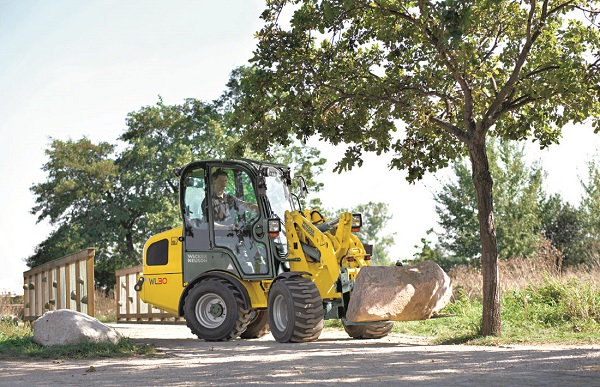 Wacker Neuson_WL 30_in action.jpg