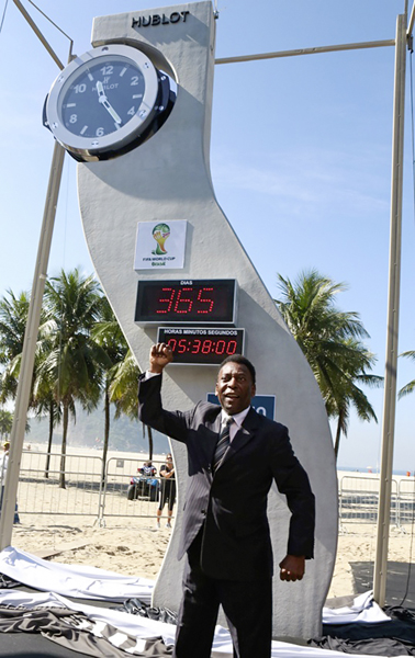 Know-how der MC-Bauchemie steckt in WM-Countdown-Uhren in Brasilien.jpg