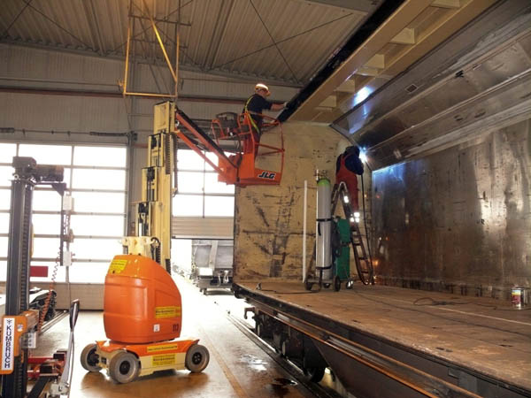 F 4 k JLG Toucan 10E.jpg F 4 k JLG Toucan 10E.jpg