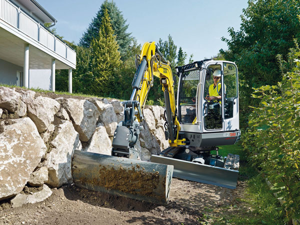 Wacker Neuson_EZ38_action.jpg Wacker Neuson_EZ38_action.jpg