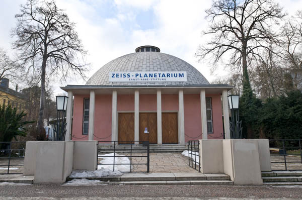 EMPUR_01_Planetarium_auÃŸen.jpg