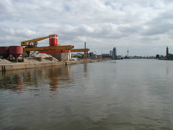 CompAir_10_1_14_Bremerhaven_2.jpg CompAir_10_1_14_Bremerhaven_2.jpg