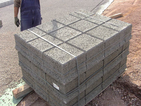 Verkalit-Deckwerkstein Sickerstein 30x30x25.jpg Verkalit-Deckwerkstein Sickerstein 30x30x25.jpg