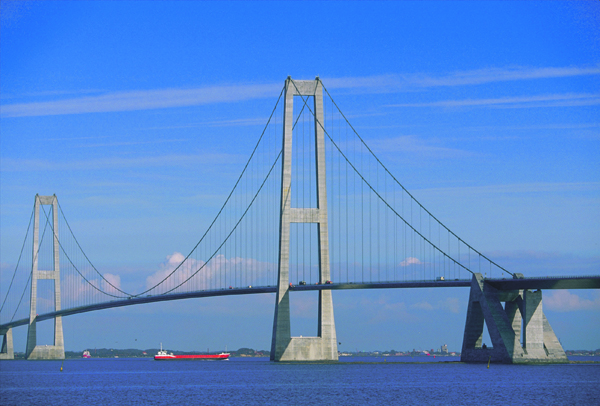 Femern_128_The_bridge_across_the_Great_Belt_in_Denmark_1.jpg