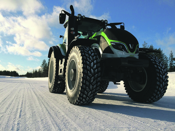 NokianTyres_FastestTractor_2015_2.jpg NokianTyres_FastestTractor_2015_2.jpg