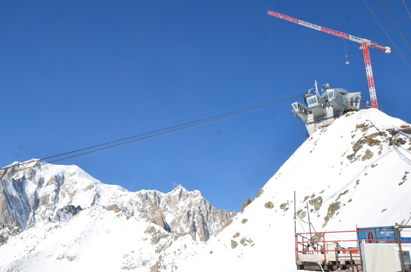 Fassi_Gru_Mont_Blanc_LR6.jpg Fassi_Gru_Mont_Blanc_LR6.jpg