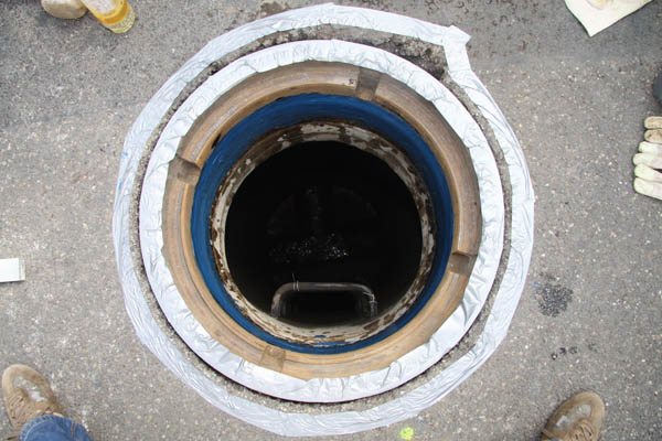 12_Abkleben für Spaltverfüllung.JPG 12_Abkleben für Spaltverfüllung.JPG