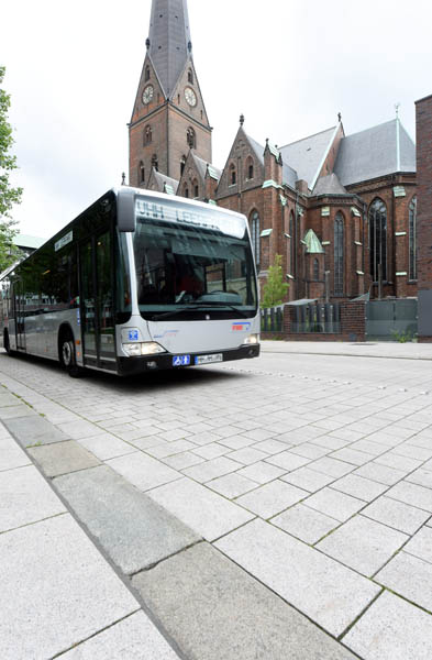 Busspur Hamburg.JPG Busspur Hamburg.JPG