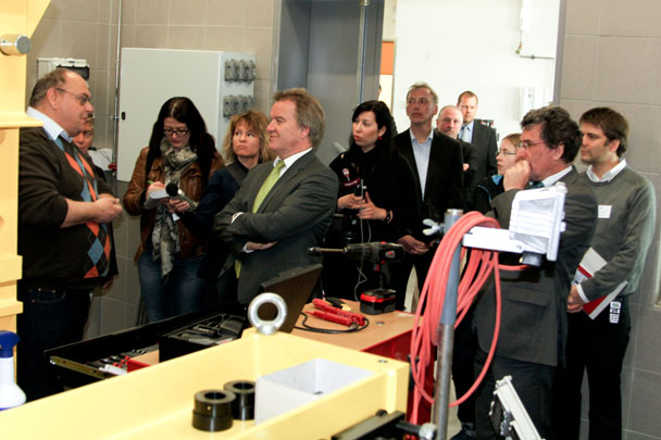 eLaBBesuchUntersteller2-FotoZSW-1.jpg eLaBBesuchUntersteller2-FotoZSW-1.jpg