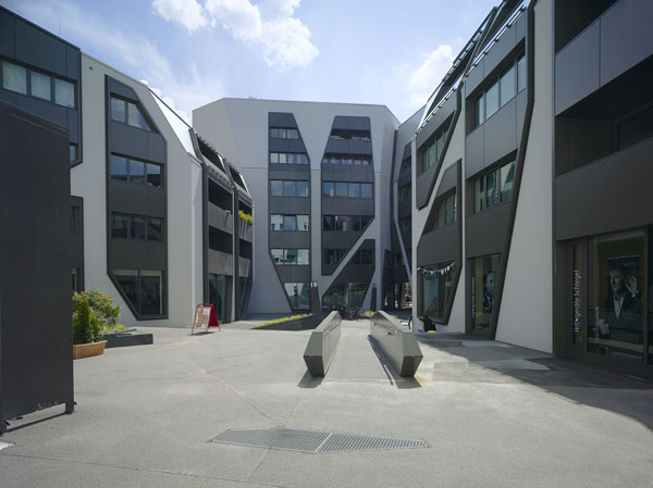 15-49-Jena_2_G.jpg 15-49-Jena_2_G.jpg