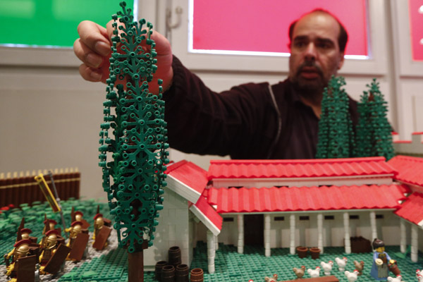 Online-lego1.jpg Online-lego1.jpg