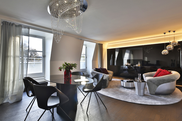 MercedesBenzLiving@Fraser_Copyright_ChristianKretschmarforJOI-Design (1).jpg MercedesBenzLiving@Fraser_Copyright_ChristianKretschmarforJOI-Design (1).jpg