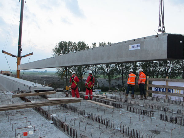 HaitsmaBeton_Brücke Zuidhorn_3.jpg HaitsmaBeton_Brücke Zuidhorn_3.jpg