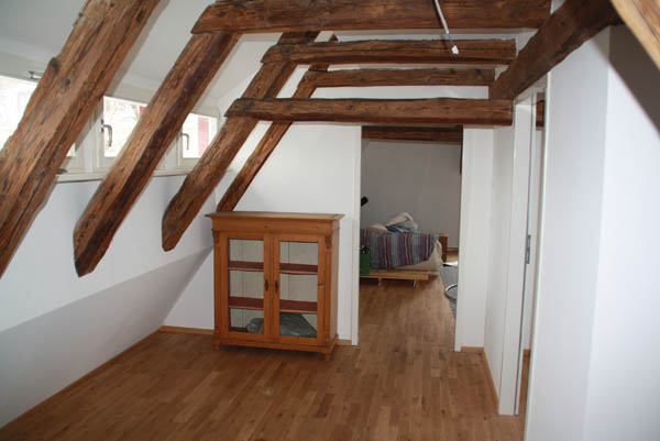 Vierseithof-10.JPG Vierseithof-10.JPG