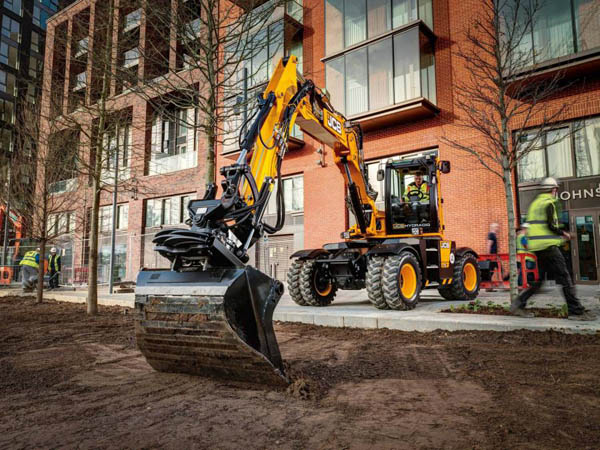 M1602_HYDRADIG_110W_Cityy-Einsatz_1920_web.jpg M1602_HYDRADIG_110W_Cityy-Einsatz_1920_web.jpg