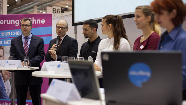 Eroeffnung_2016_mit_Schulsenator_Ties_Rabe_web.jpg Eroeffnung_2016_mit_Schulsenator_Ties_Rabe_web.jpg